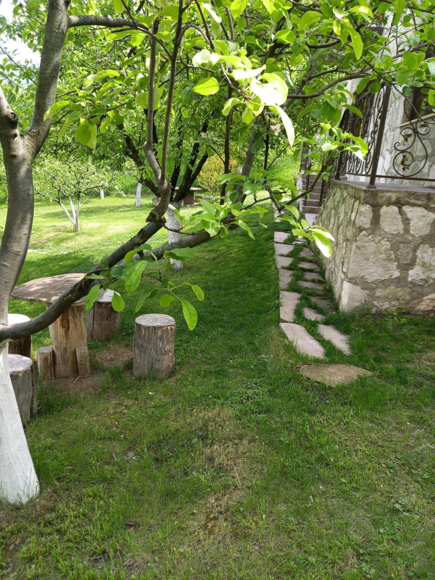 Guest House Ijevan'S Garden Экстерьер фото